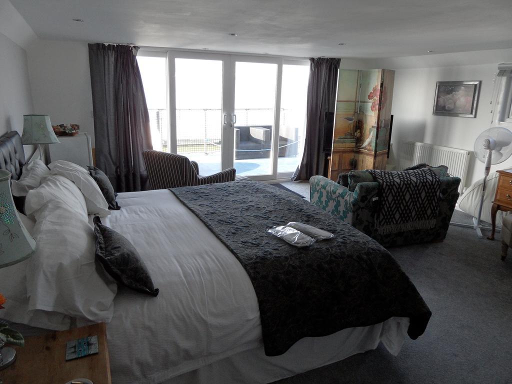 Houseboat Harbourside View Bed & Breakfast Newport  Exterior foto