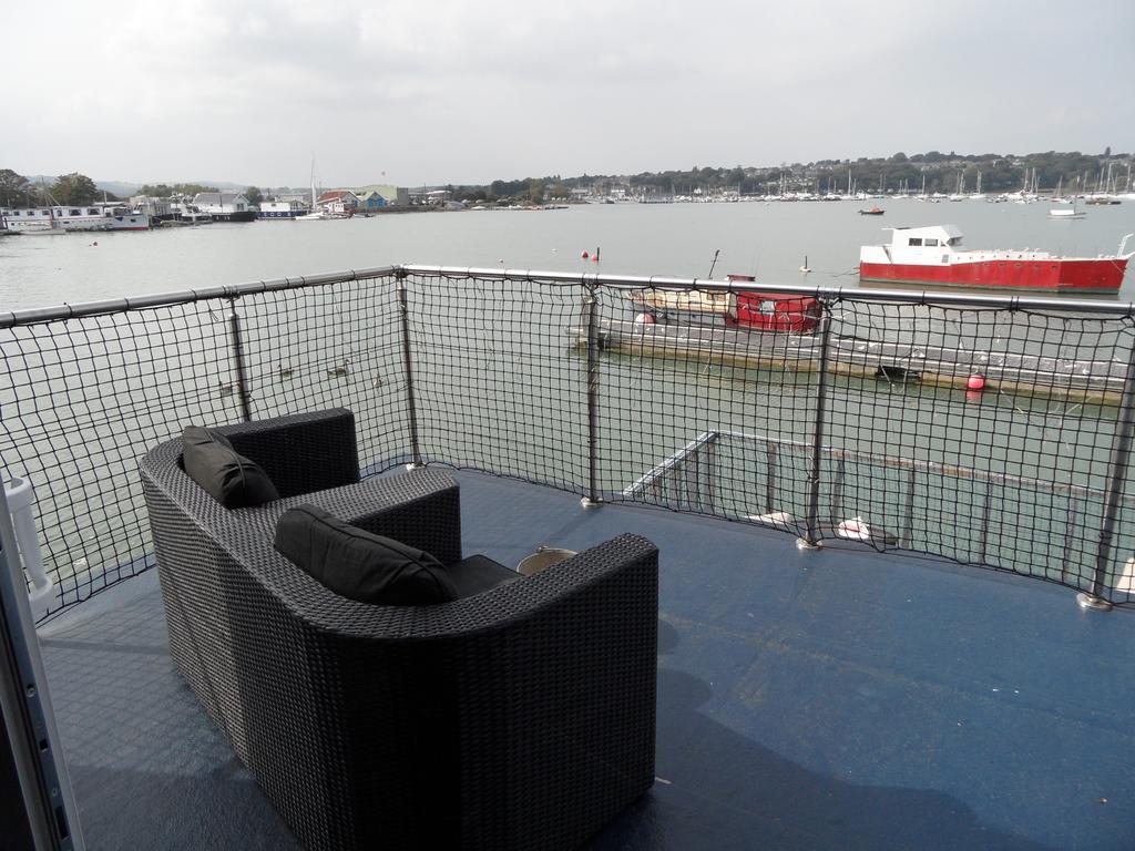 Houseboat Harbourside View Bed & Breakfast Newport  Cameră foto