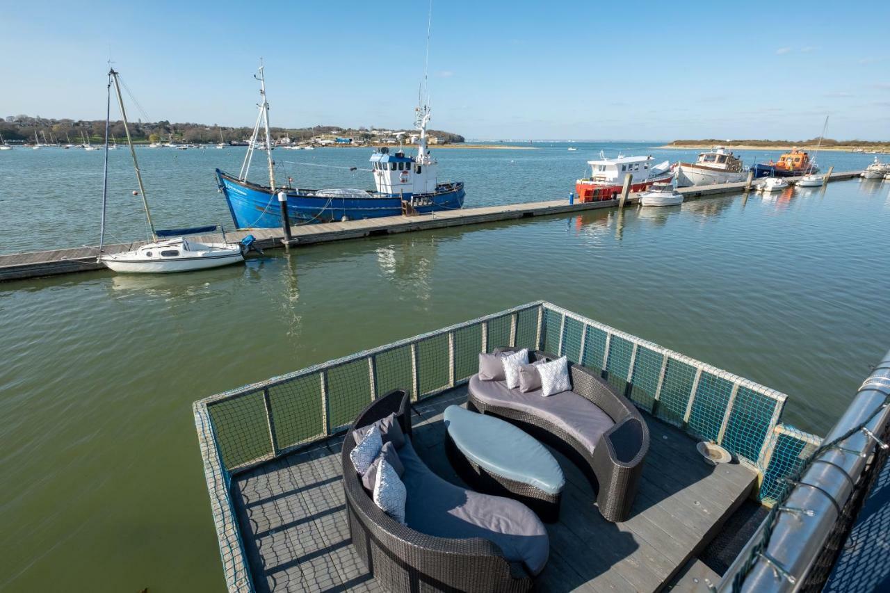 Houseboat Harbourside View Bed & Breakfast Newport  Exterior foto